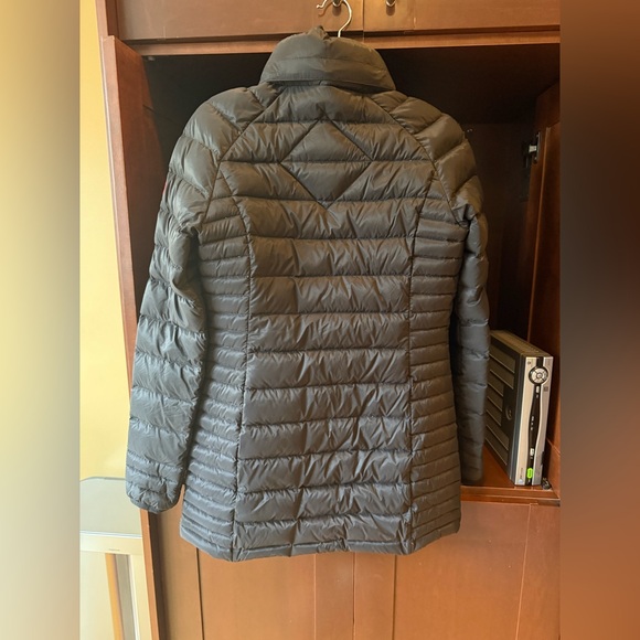 Canada Goose Down Jacket - Picture 3 of 7